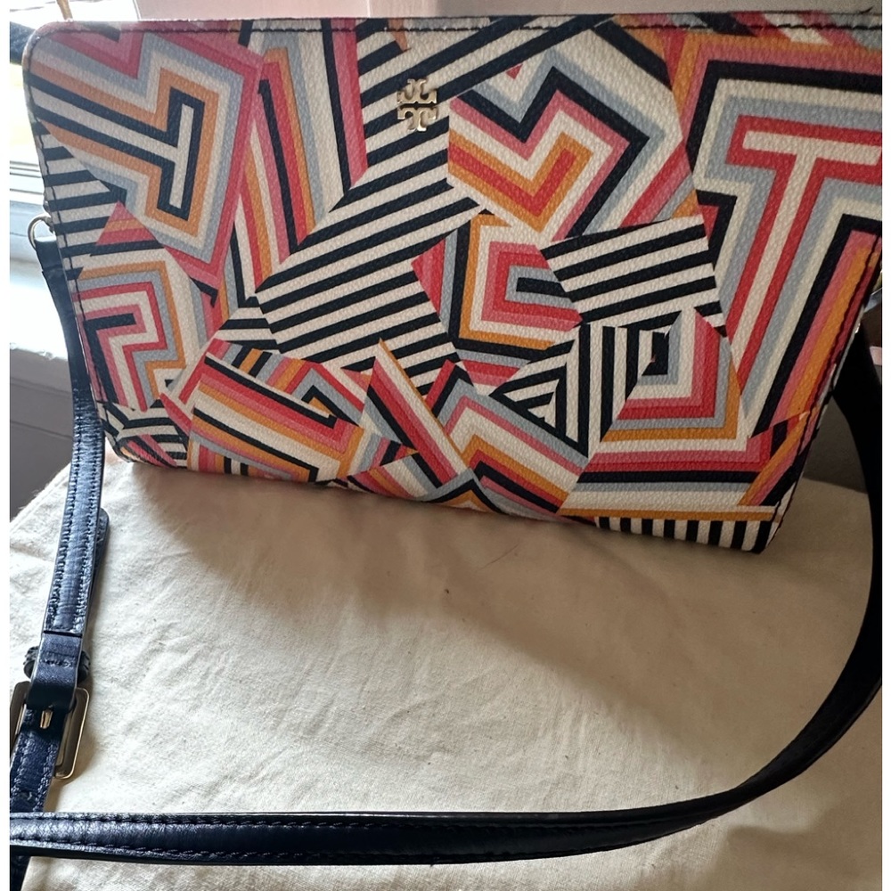 -SOLD- Tory Burch Crossbody bag - Picture 3 of 8